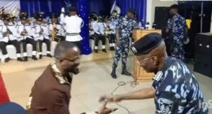 13CC9299-6F09-4F4F-82C9-498879578E4B