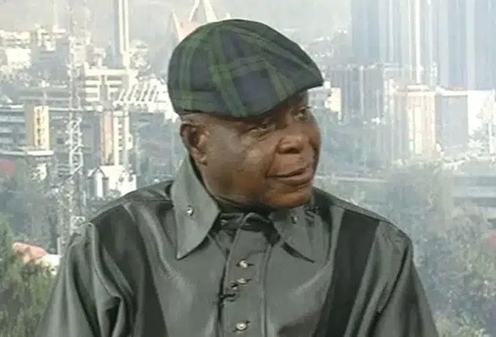 70F271F0-867F-4F0E-AF35-108E0BD7D3E6