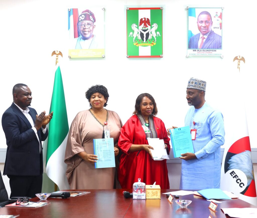 C4F4F4B0-83C3-450C-9326-2084C21FB183