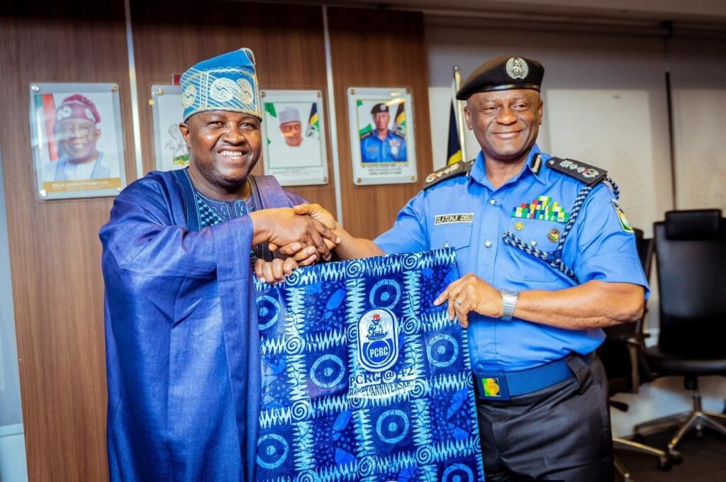 0786EF02-1BC8-4822-9FD0-5DBA038C8CC8