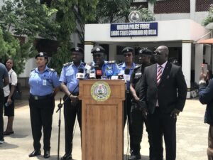 59D03F66-2383-4AB0-8FB6-766939630C4D