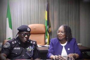 DCDF2ECD-E2BA-4A3E-87EC-08EB5E83E5BE